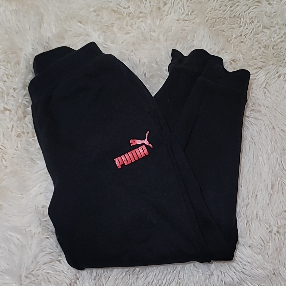 Puma, Boy's Black Jogging pants, size 8